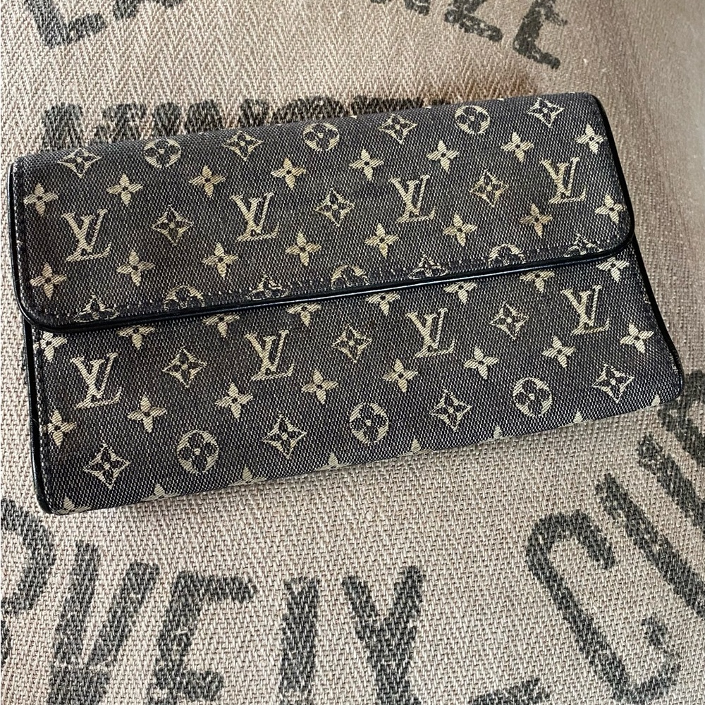 💯 GUARANTEED AUTHENTIC LV Canvas Porte-Tresor Monogram Wallet in Black